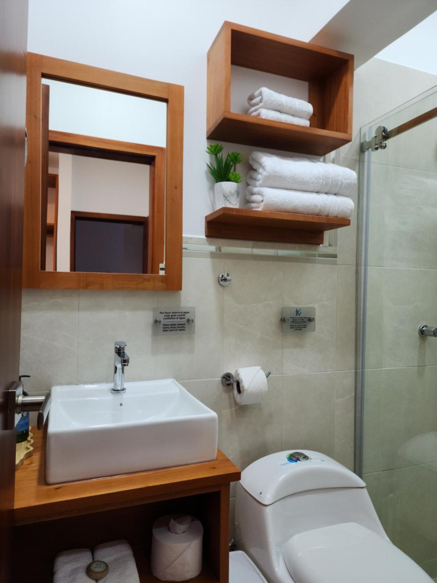 Casa Galapagos By Hostal Fragata Puerto Ayora  Extérieur photo